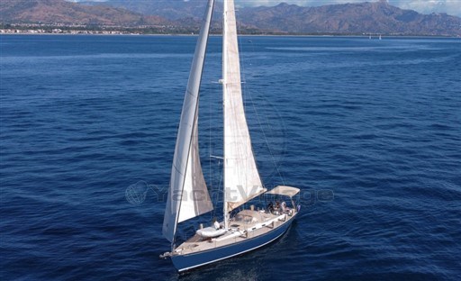 COMAR YACHTS - COMET 65s - exteriors