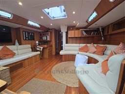 COMAR YACHTS - COMET 65s - interiors