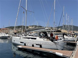 DUFOUR YACHTS - DUFOUR 430 - exteriors