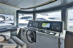 GULF CRAFT - NOMAD 65 SUV - interiors