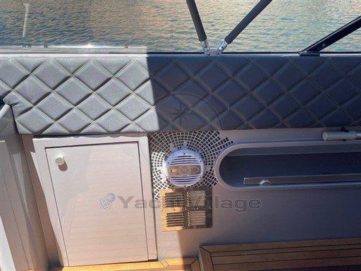 PROFILMARINE - CHEROKEE 60 - exteriors