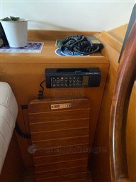 CAYMAN YACHTS - CAYMAN 30 FLY - interiors