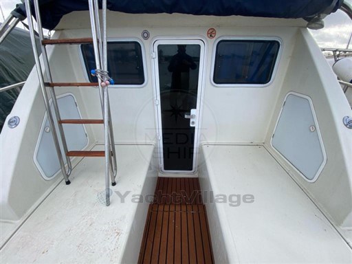 CAYMAN YACHTS - CAYMAN 30 FLY - exteriors