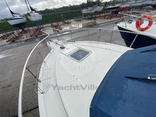 CAYMAN YACHTS - CAYMAN 30 FLY - exteriors