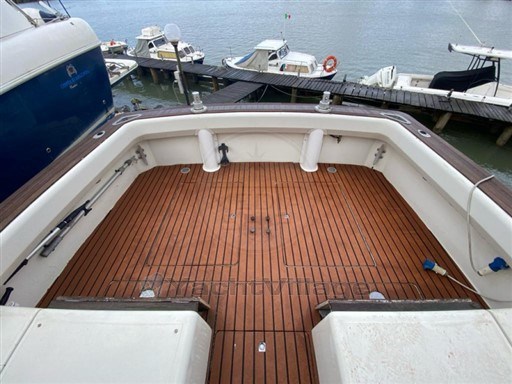 CAYMAN YACHTS - CAYMAN 30 FLY - exteriors