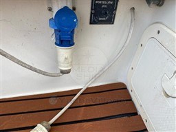 CAYMAN YACHTS - CAYMAN 30 FLY - exteriors