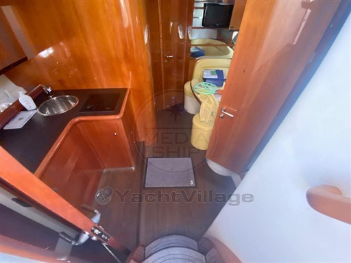 AIRON MARINE - AIRON MARINE 4300 T-TOP - interiors