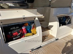 CAYMAN YACHTS - CAYMAN 43 - exteriors