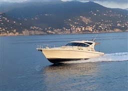 CAYMAN YACHTS - CAYMAN 43 - exteriors