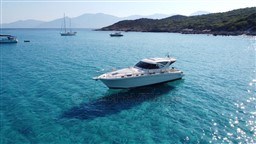 CAYMAN YACHTS - CAYMAN 43 - exteriors