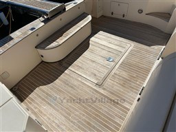 CAYMAN YACHTS - CAYMAN 43 - exteriors