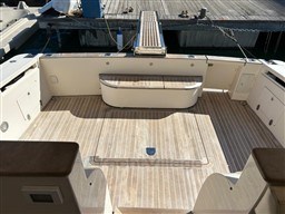 CAYMAN YACHTS - CAYMAN 43 - exteriors