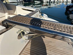 CAYMAN YACHTS - CAYMAN 43 - exteriors