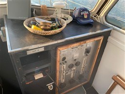 INTERMARINE - V 50 - interiors