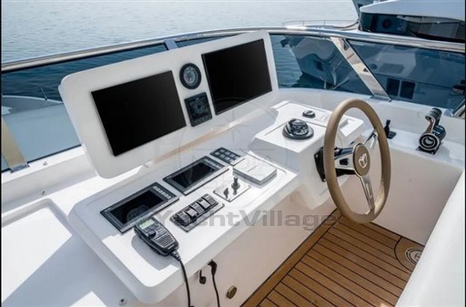 GULF CRAFT - MAJESTY 72 - exteriors