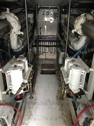 HATTERAS YACHTS - HATTERAS 65 - motors