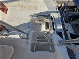 BERTRAM YACHTS - BERTRAM 390 CONVERTIBLE - exteriors