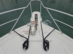 BERTRAM YACHTS - BERTRAM 390 CONVERTIBLE - exteriors