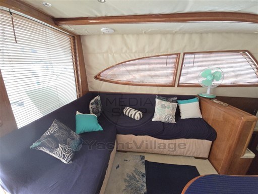 BERTRAM YACHTS - BERTRAM 390 CONVERTIBLE - interiors