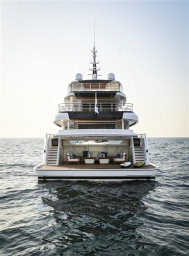 GULF CRAFT - MAJESTY 120 - exteriors