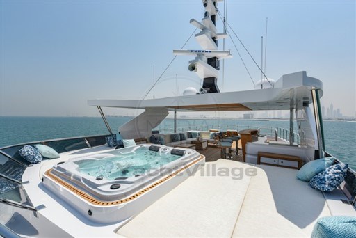 GULF CRAFT - MAJESTY 120 - exteriors