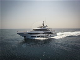 GULF CRAFT - MAJESTY 120 - exteriors