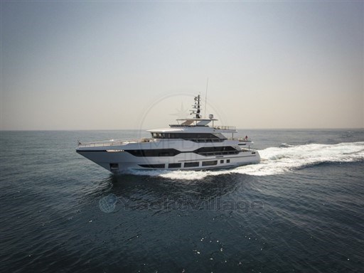 GULF CRAFT - MAJESTY 120 - exteriors