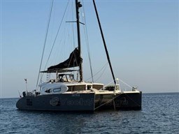 C.N.CATAMARAN CENTER - NYX 565 - exteriors