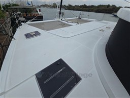 C.N.CATAMARAN CENTER - NYX 565 - exteriors