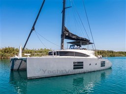 C.N.CATAMARAN CENTER - NYX 565 - exteriors