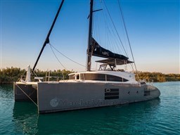 C.N.CATAMARAN CENTER - NYX 565 - exteriors