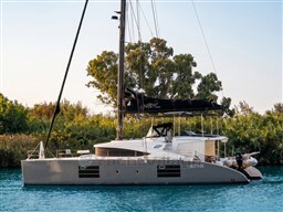 C.N.CATAMARAN CENTER - NYX 565 - exteriors