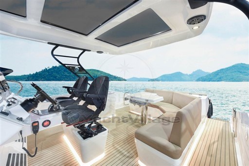 GULF CRAFT - ORYX 379 - interiors