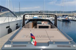 GLASTRON - GLASTRON LA RAYA - exteriors