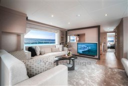 GULF CRAFT - NOMAD 75 SUV - interiors