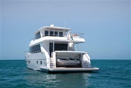 GULF CRAFT - NOMAD 75 SUV - exteriors