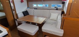 JEANNEAU - SUN ODYSSEY 440 - interiors