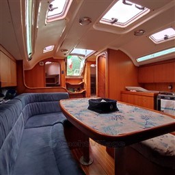 COMAR YACHTS - COMET 41S - interiors
