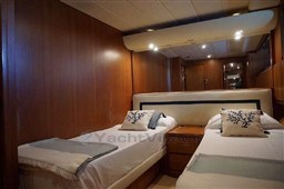 CANTIERI NAVALI DEL TIGULLIO - CASTAGNOLA YACHT - CASTAGNOLA 26 - interiors