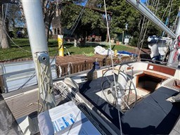 OYSTER MARINE - OYSTER 39 - exteriors