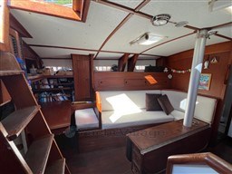 OYSTER MARINE - OYSTER 39 - interiors
