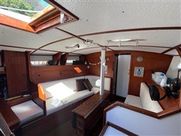 OYSTER MARINE - OYSTER 39 - interiors