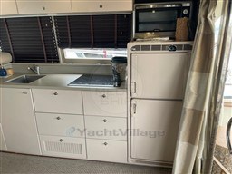 RIVIERA YACHT - ALASKA 50 - interiors