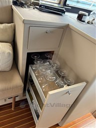 RIVIERA YACHT - ALASKA 50 - interiors