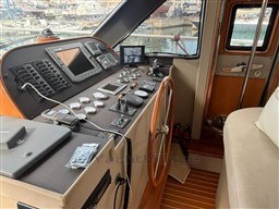 RIVIERA YACHT - ALASKA 50 - electronic