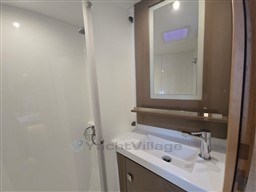 FOUNTAINE PAJOT - SABA 50 - interiors