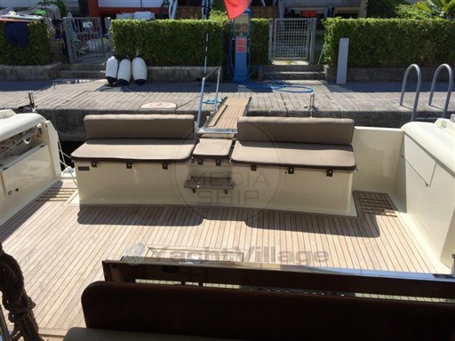 FERRETTI - FERRETTI 150 - exteriors
