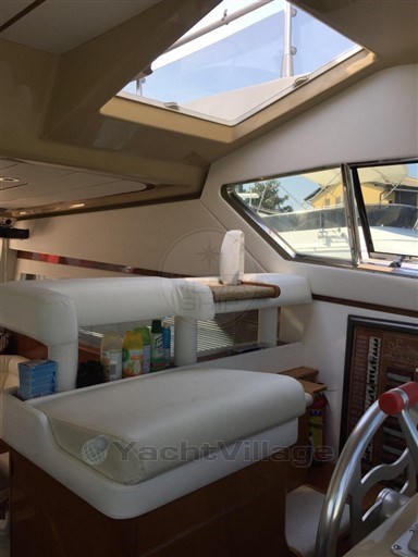 FERRETTI - FERRETTI 150 - interiors