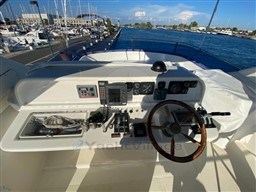 UNIESSE - UNIESSE 48 FLY - electronic