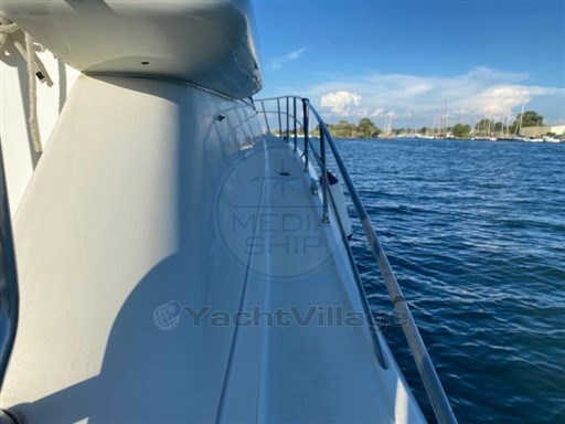 UNIESSE - UNIESSE 48 FLY - exteriors